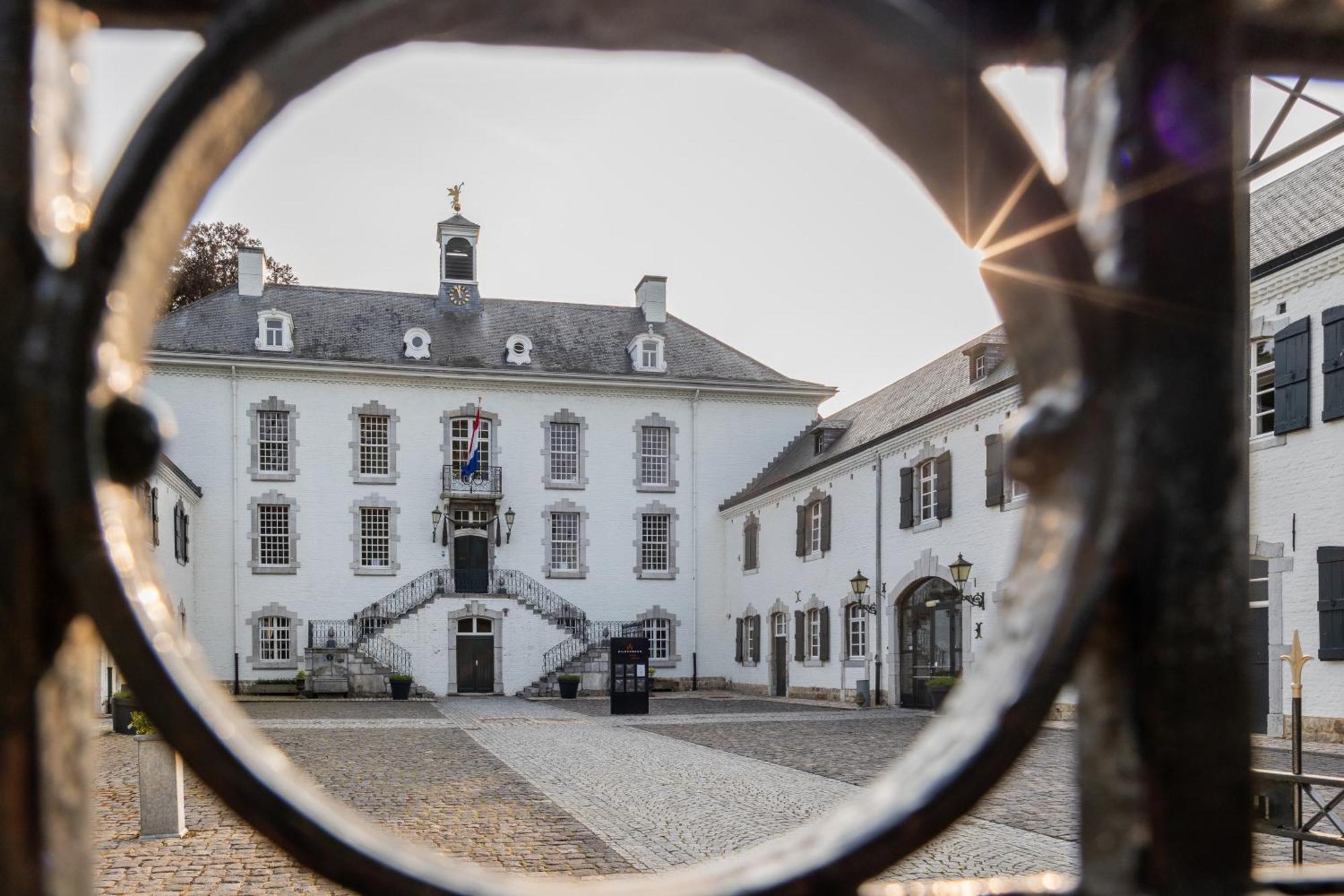 Отель Bilderberg Kasteel Vaalsbroek Экстерьер фото